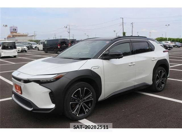 Toyota bZ4X 2023-02 8741018-14