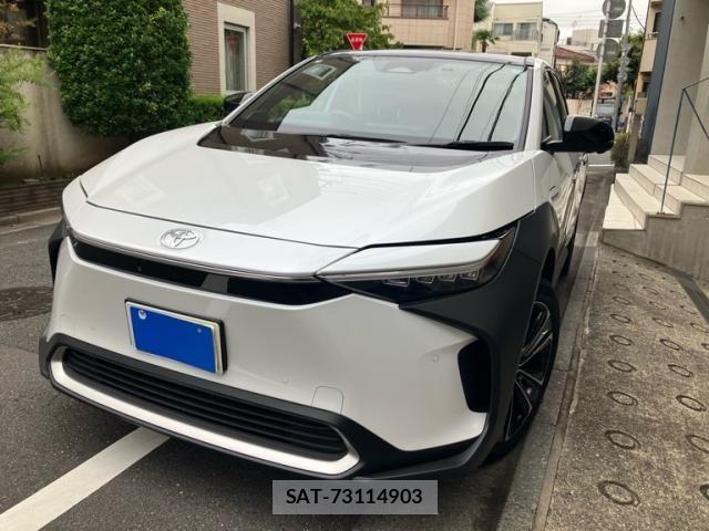 Toyota bZ4X 2022-05 8741019-2