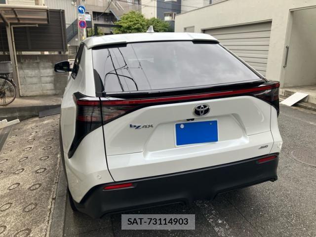 Toyota bZ4X 2022-05 8741019-3