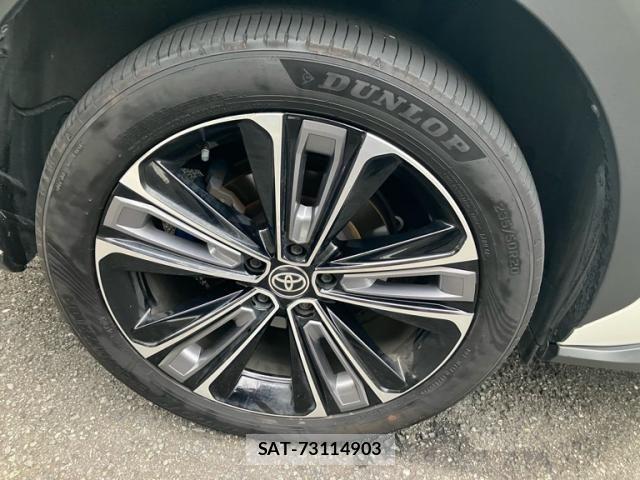 Toyota bZ4X 2022-05 8741019-8