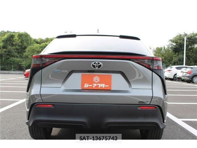 Toyota bZ4X 2024-02 8779676-15