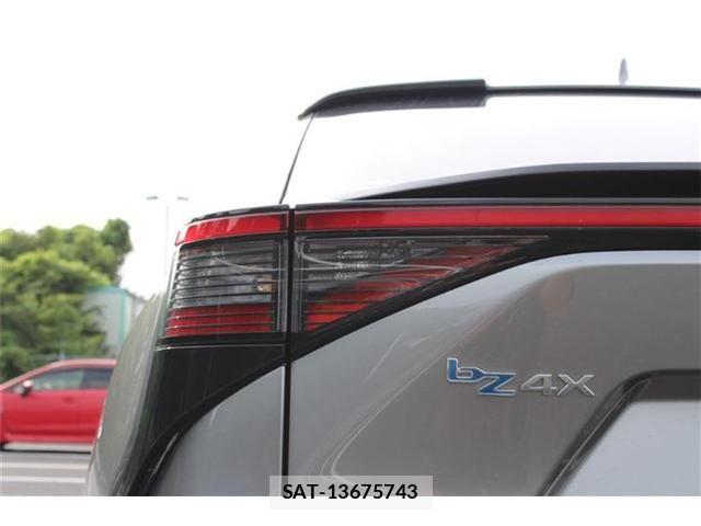 Toyota bZ4X 2024-02 8779676-16