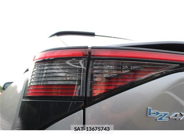 Toyota bZ4X 2024-02 8779676-18