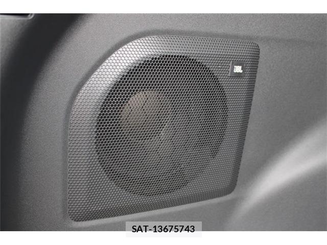 Toyota bZ4X 2024-02 8779676-4