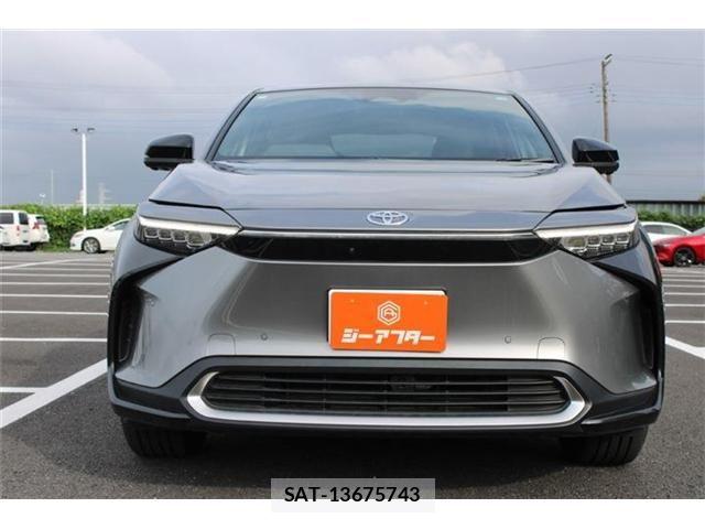 Toyota bZ4X 2024-02 8779676-7