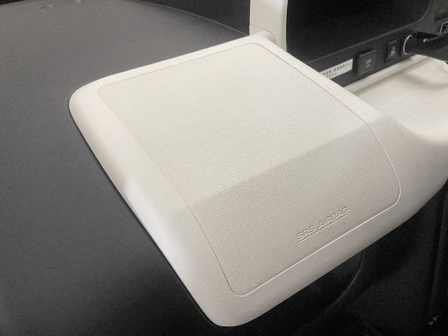 Toyota C+pod 2022-03 487698-16