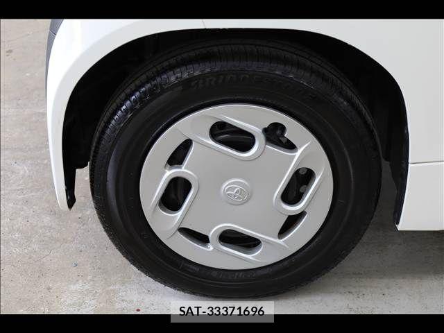 Toyota C+pod 2021-11 6814109-13