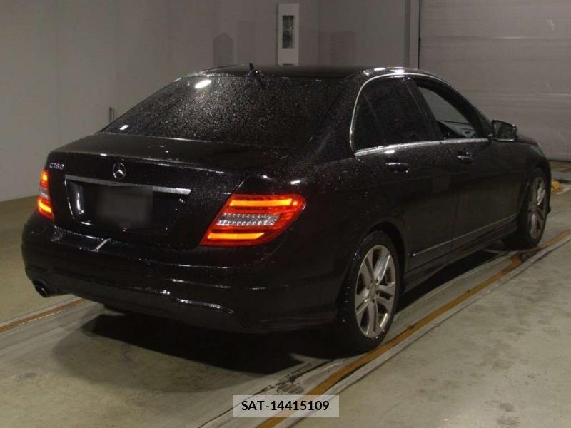 Mercedes Benz C-CLASS 2013-08 7831742-1