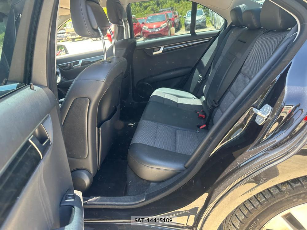 Mercedes Benz C-CLASS 2013-08 7831742-9