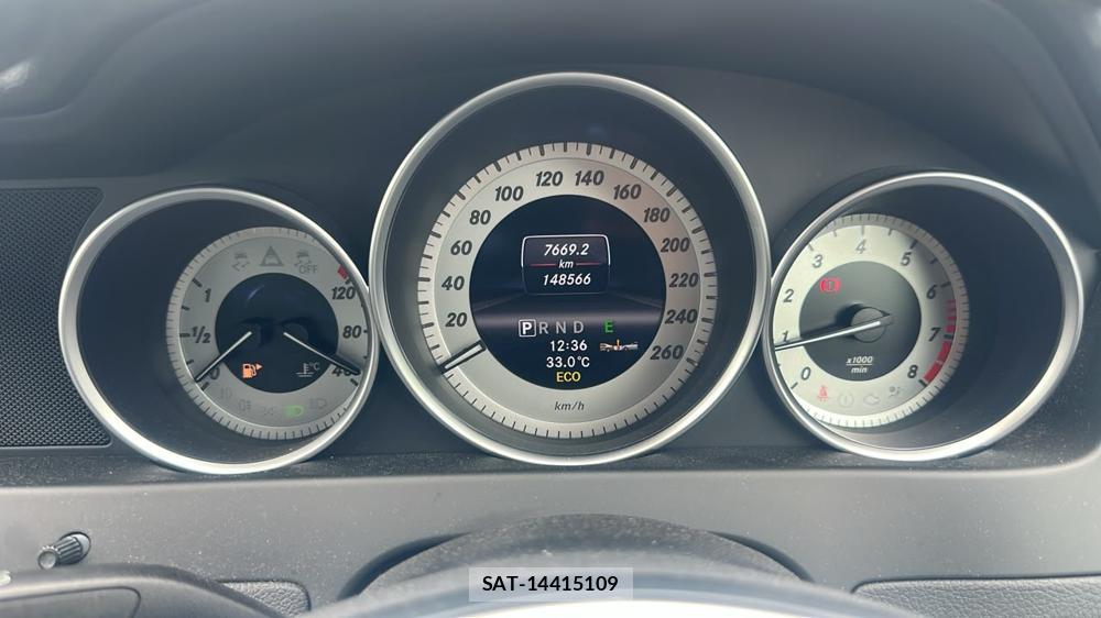 Mercedes Benz C-CLASS 2013-08 7831742-14