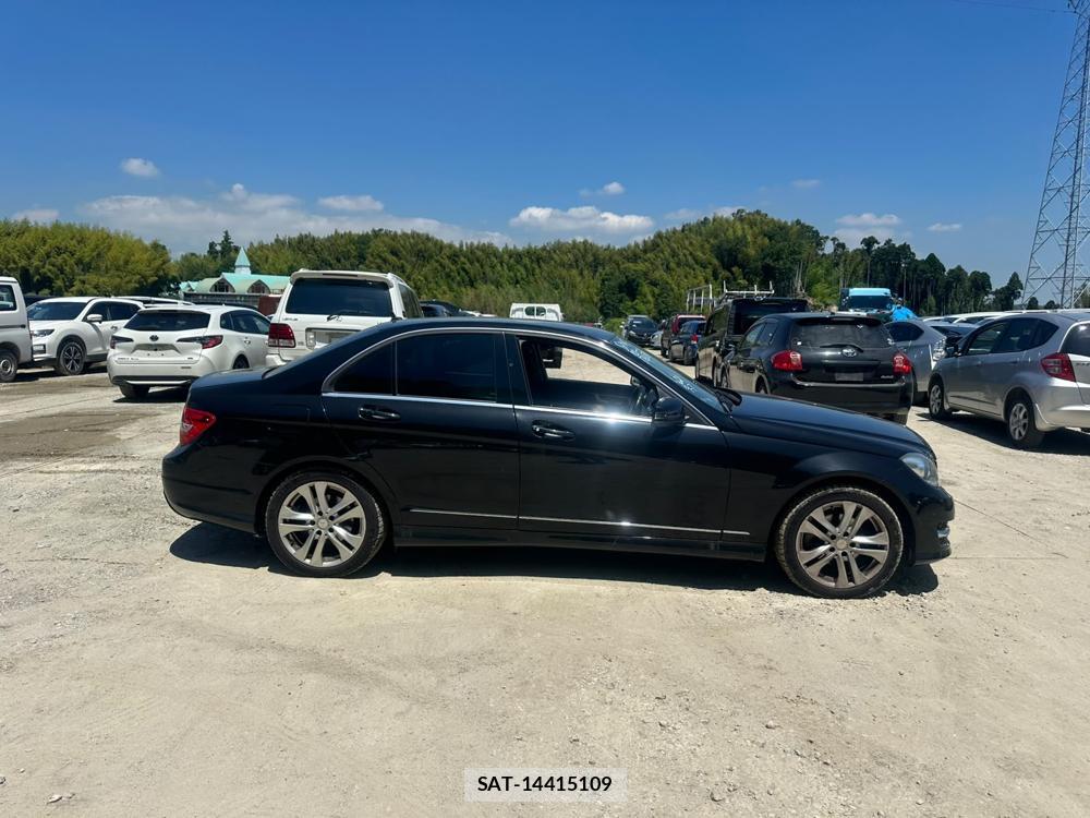 Mercedes Benz C-CLASS 2013-08 7831742-5