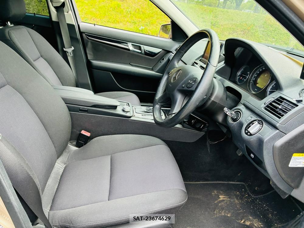 Mercedes Benz C-CLASS 2010-02 8351359-11