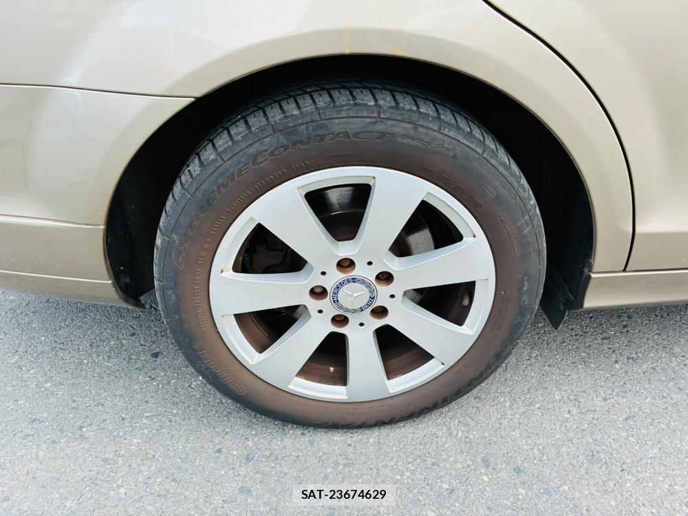 Mercedes Benz C-CLASS 2010-02 8351359-26