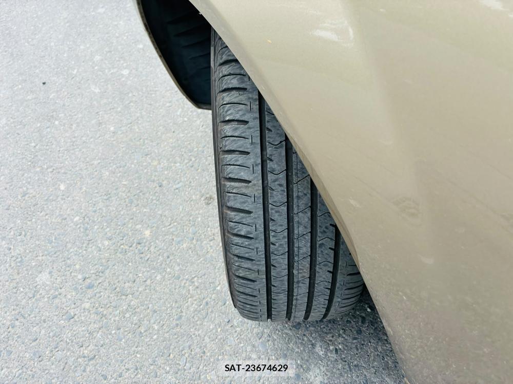 Mercedes Benz C-CLASS 2010-02 8351359-30