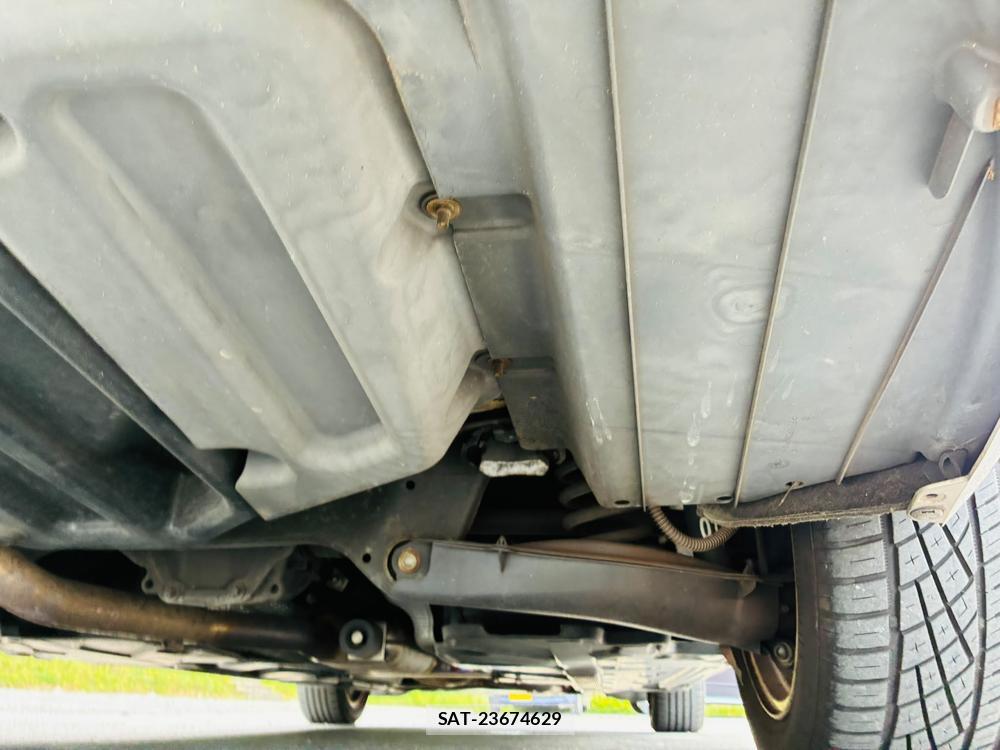 Mercedes Benz C-CLASS 2010-02 8351359-35