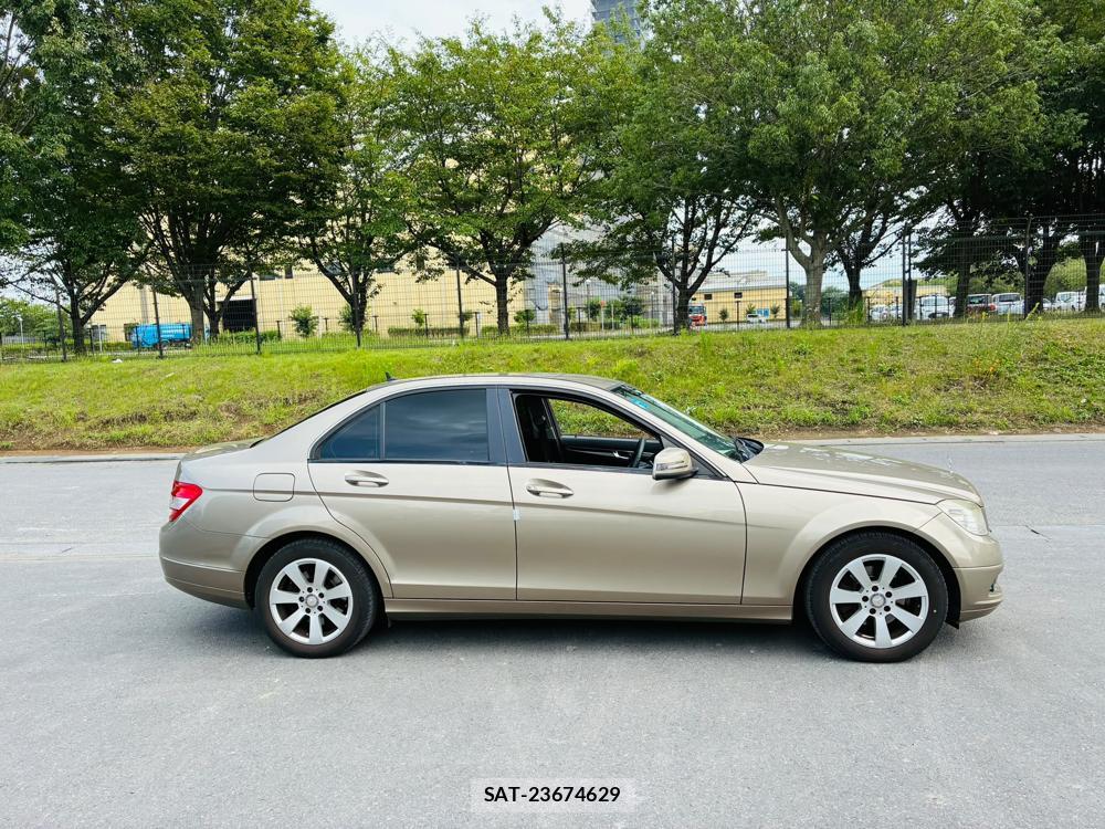 Mercedes Benz C-CLASS 2010-02 8351359-5