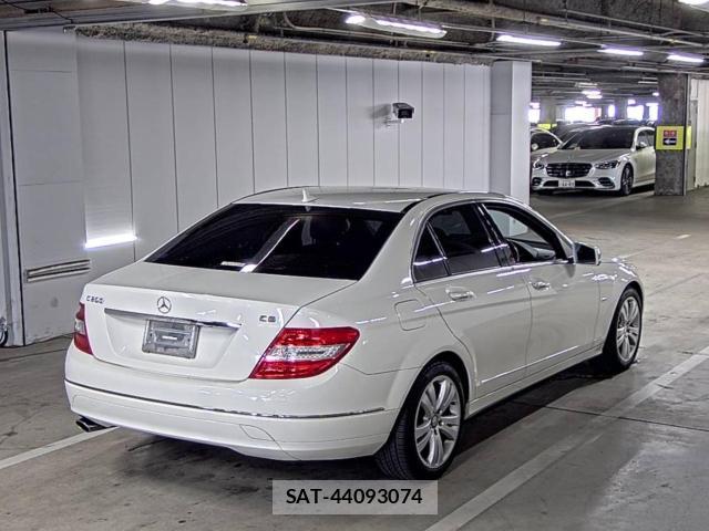 Mercedes Benz C-CLASS 2010-08 8589879-1