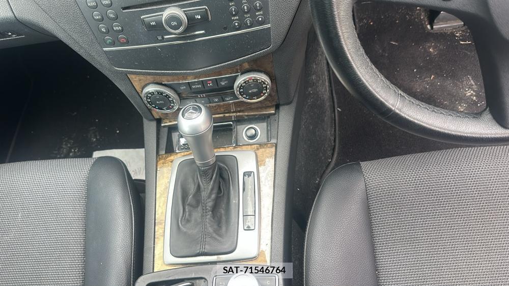 Mercedes Benz C-CLASS 2009-05 8469920-17