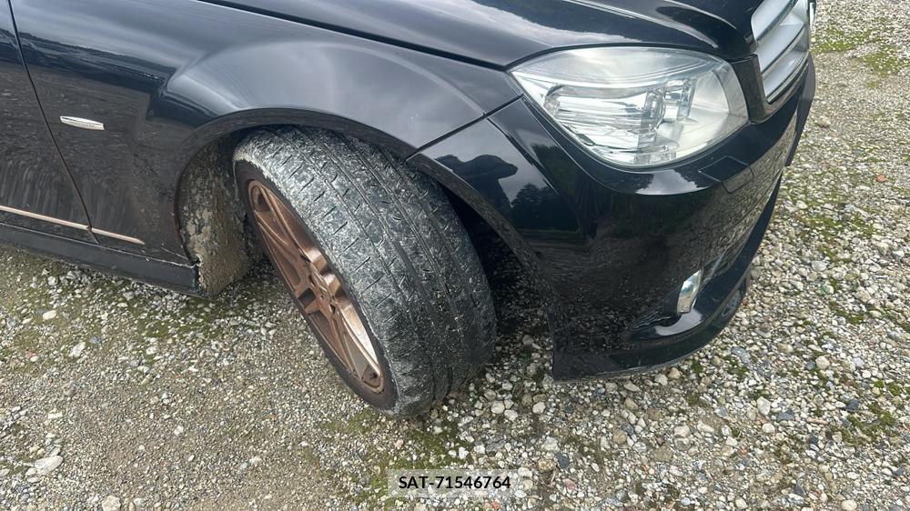 Mercedes Benz C-CLASS 2009-05 8469920-25