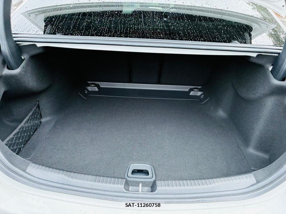 Mercedes Benz C-CLASS 2025-09 8697888-23