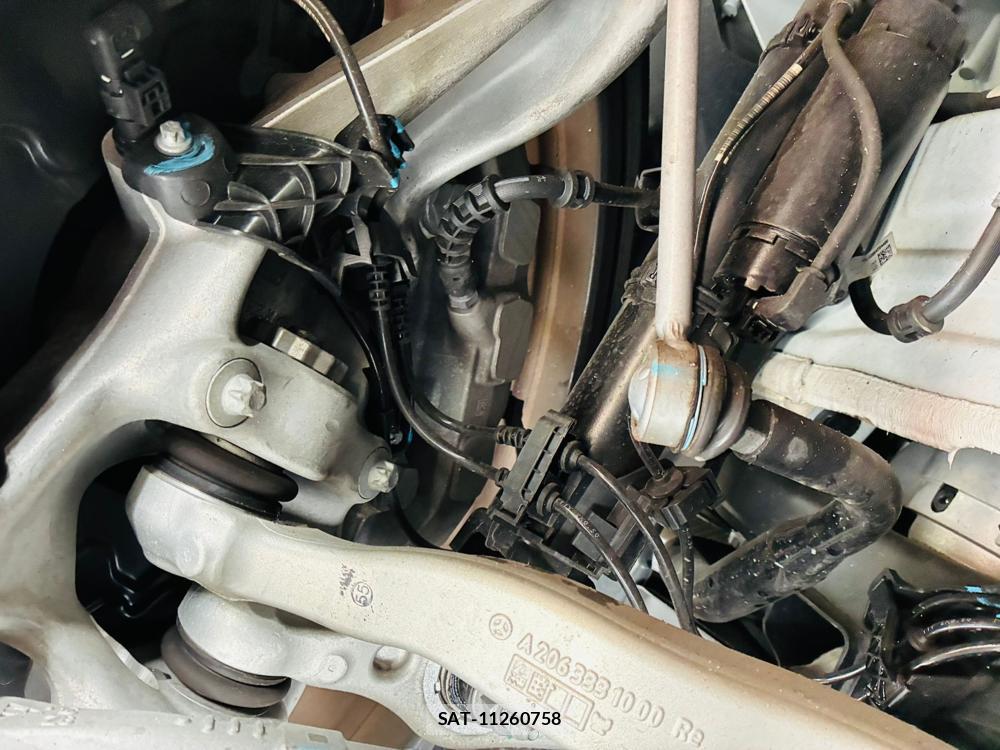 Mercedes Benz C-CLASS 2025-09 8697888-32