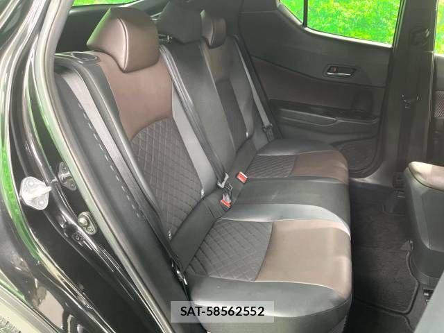Toyota C-HR 2017-06 607897-9