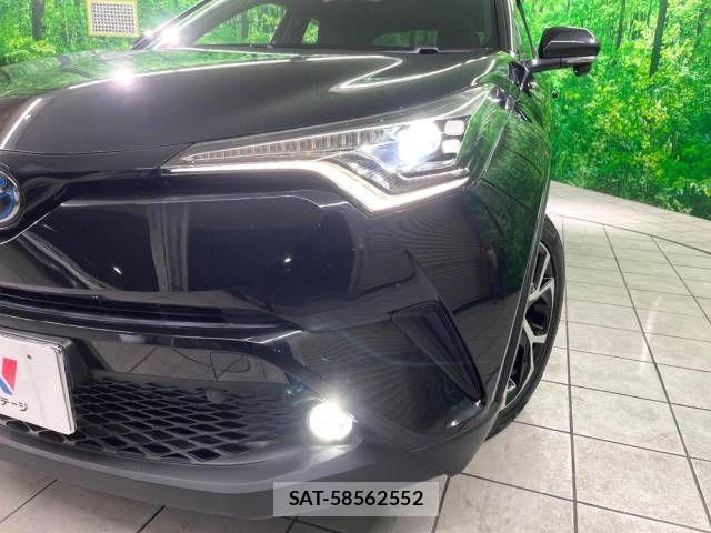 Toyota C-HR 2017-06 607897-12