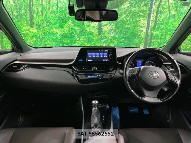 Toyota C-HR 2017-06 607897-1