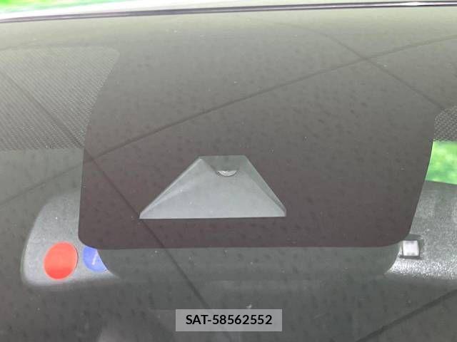 Toyota C-HR 2017-06 607897-2