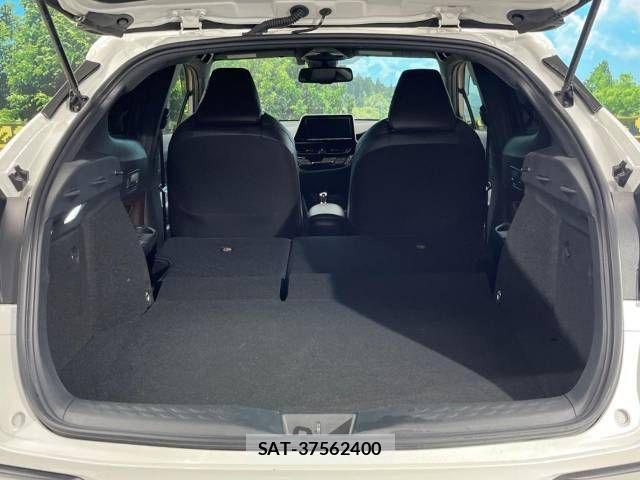 Toyota C-HR 2018-03 703297-10