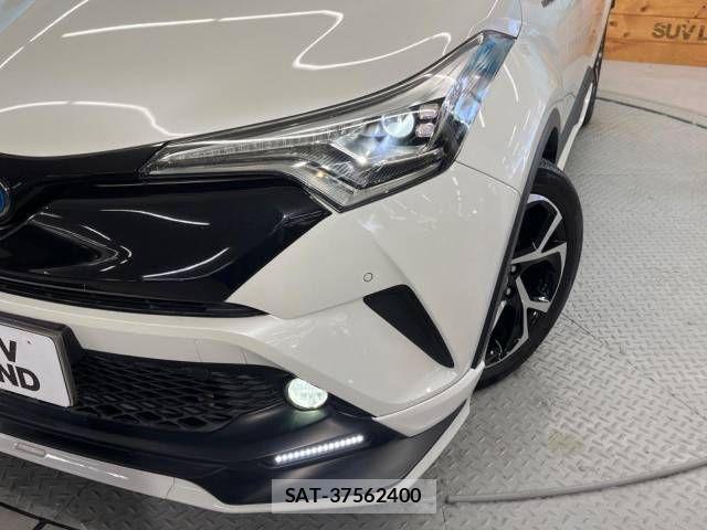 Toyota C-HR 2018-03 703297-12