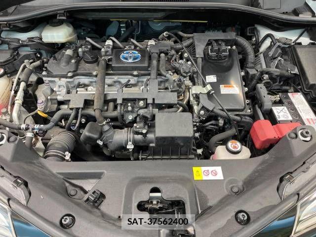 Toyota C-HR 2018-03 703297-18