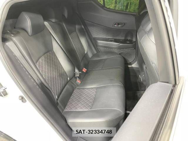 Toyota C-HR 2020-12 825497-8