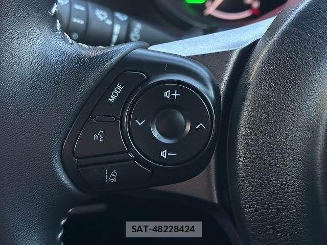 Toyota C-HR 2019-11 825488-11