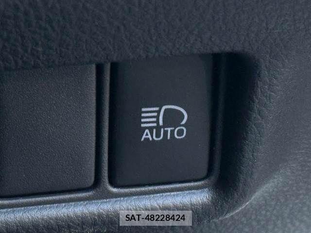 Toyota C-HR 2019-11 825488-8