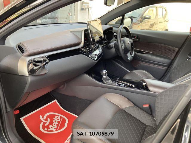 Toyota C-HR 2019-05 841869-11