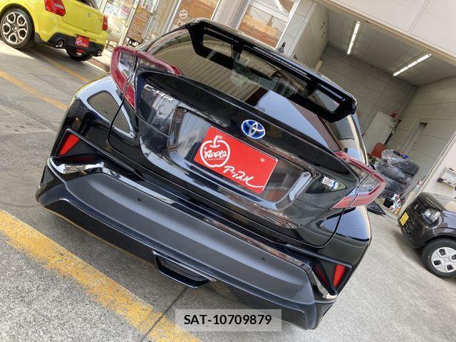 Toyota C-HR 2019-05 841869-24