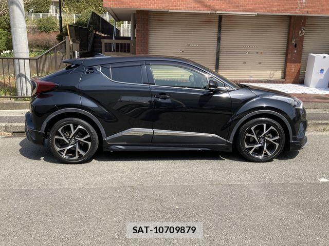 Toyota C-HR 2019-05 841869-7