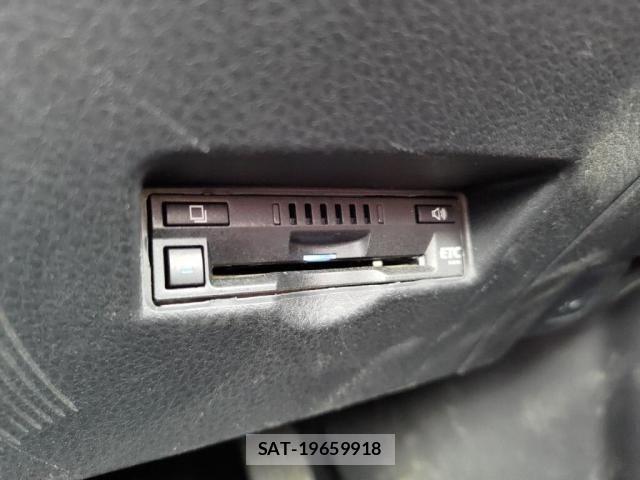 Toyota C-HR 2020-10 1039003-18