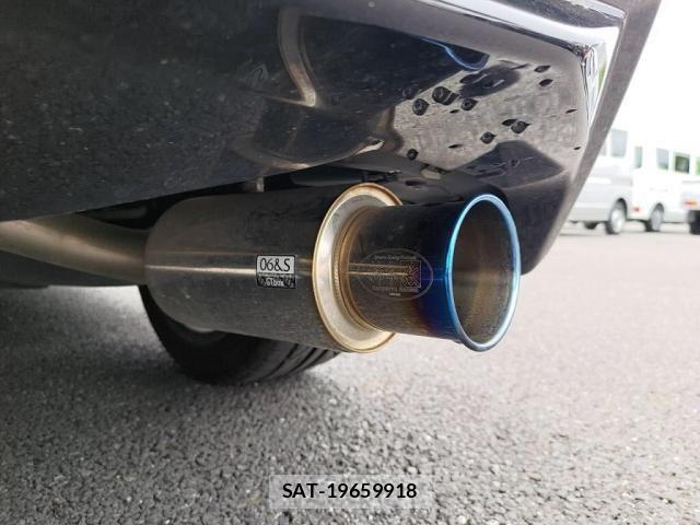 Toyota C-HR 2020-10 1039003-23