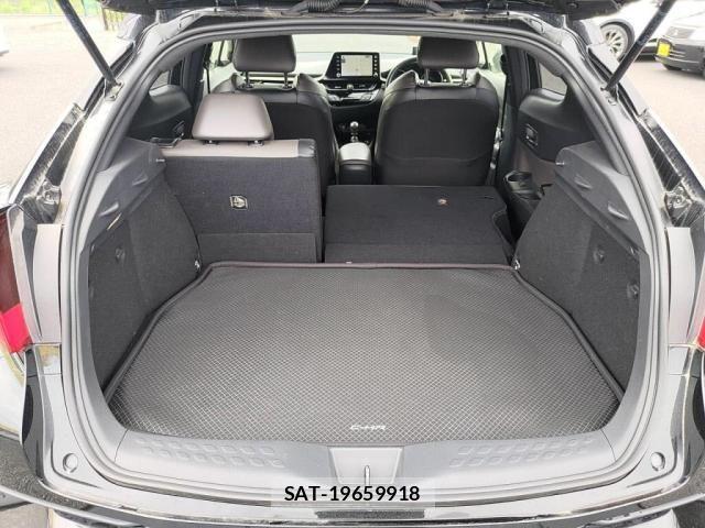 Toyota C-HR 2020-10 1039003-25