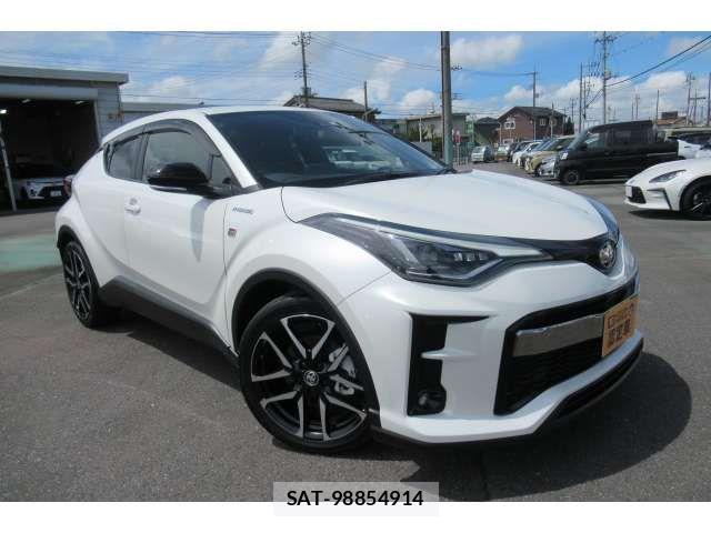 Toyota C-HR 2020-05 1205744-3