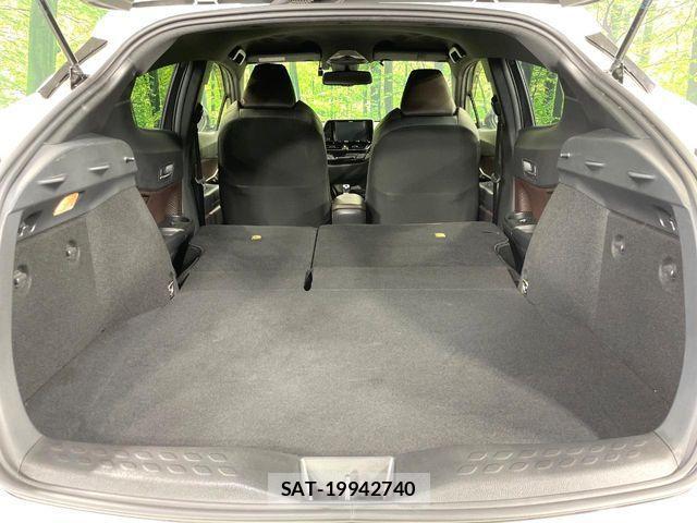 Toyota C-HR 2018-07 1214091-9