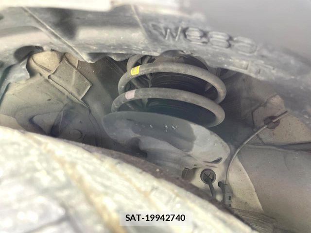 Toyota C-HR 2018-07 1214091-19