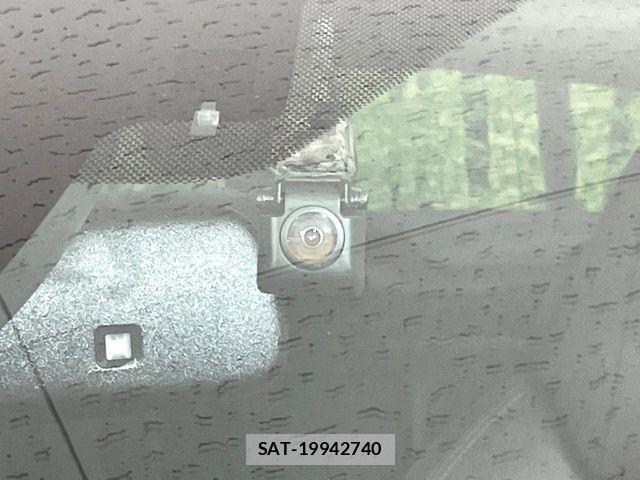 Toyota C-HR 2018-07 1214091-6