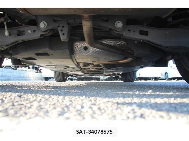 Toyota C-HR 2017-12 1219529-14