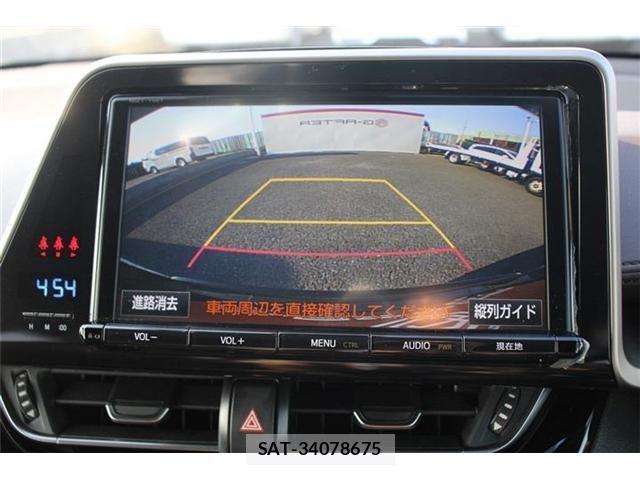 Toyota C-HR 2017-12 1219529-1