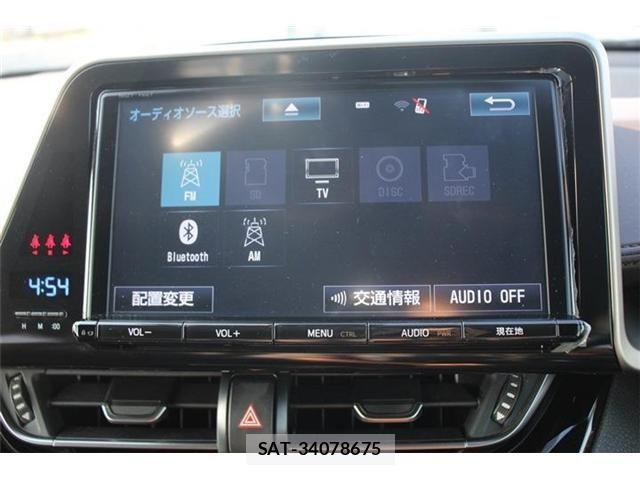 Toyota C-HR 2017-12 1219529-2