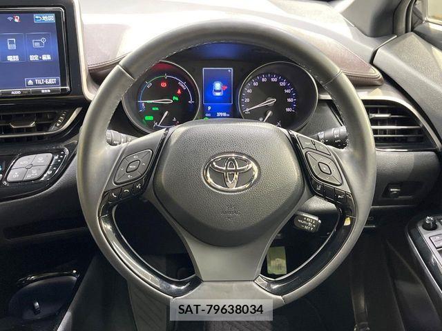 Toyota C-HR 2017-04 1301053-12