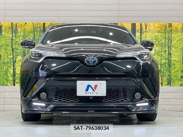 Toyota C-HR 2017-04 1301053-13